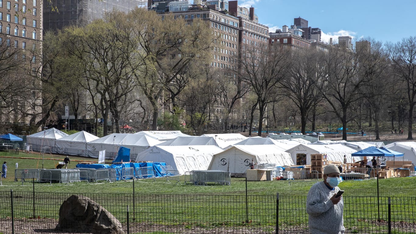 Das Feldlazarett im Central Park (April 2020).