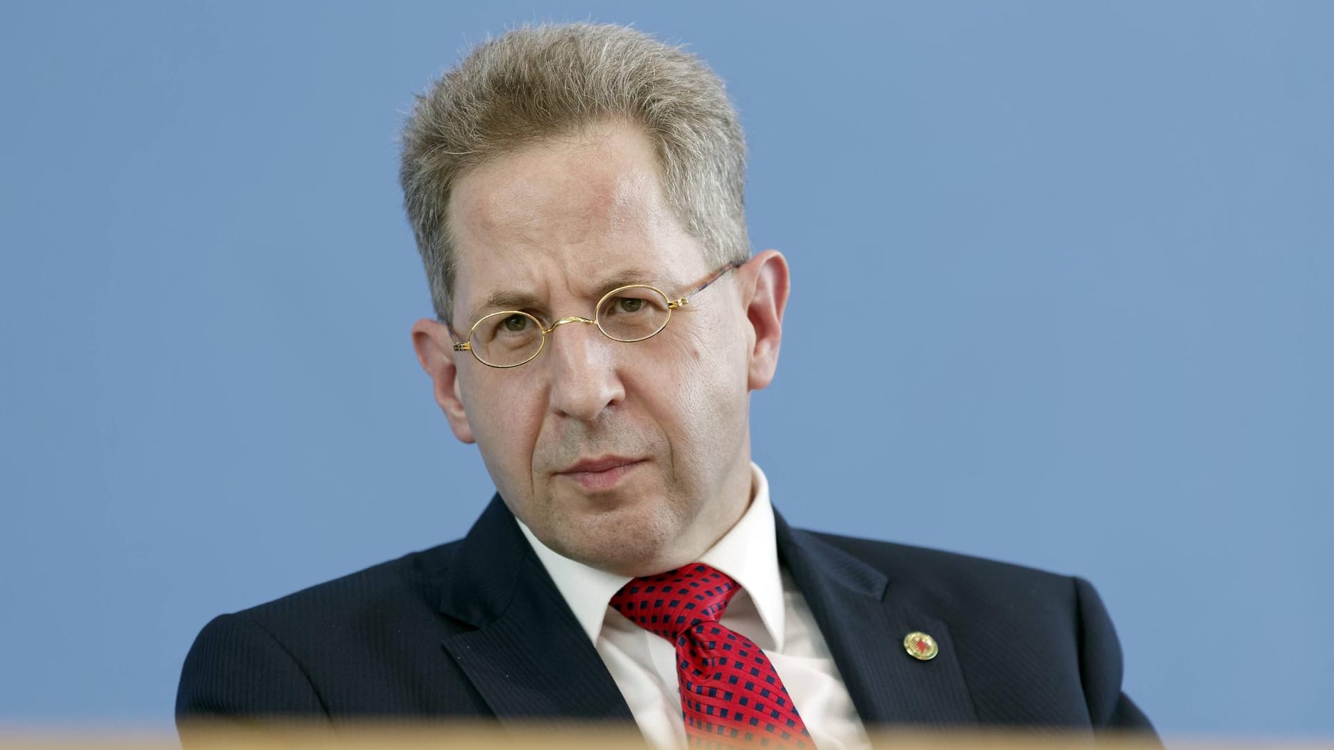 Hans-Georg Maaßen (Archivbild): Nach seiner umstrittenen Äußerung musste der damalige Verfassungsschutzchef von seinem Amt zurücktreten.