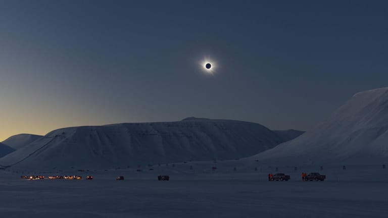 Sonnenfinsternis vom 20. März 2015: Die Aufnahme zeigt die Insel Spitzbergen.