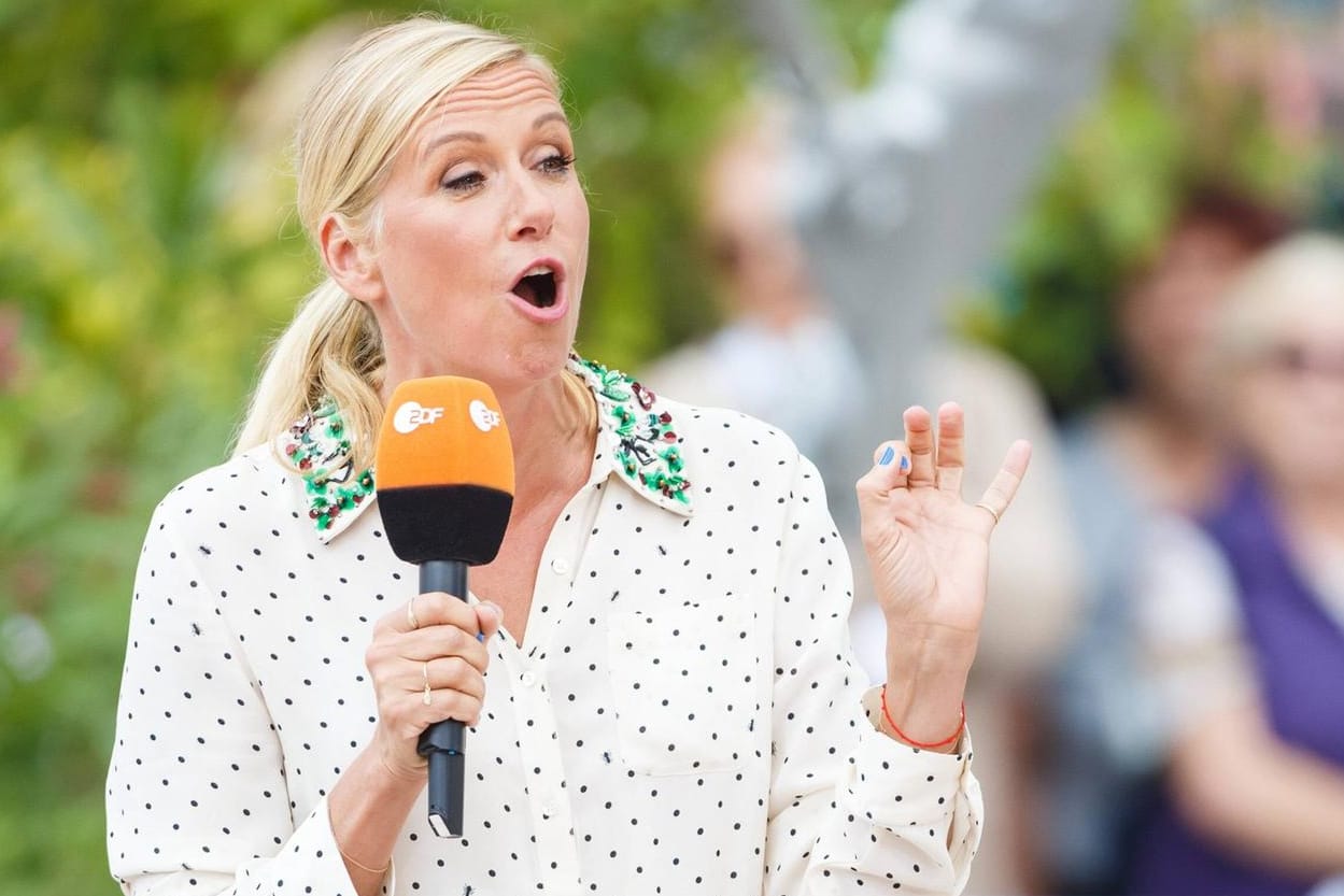 Andrea Kiewel: Andrea Kiewel: Seit 2000 steht die Moderatorin für den "ZDF-Fernsehgarten" vor der Kamera.