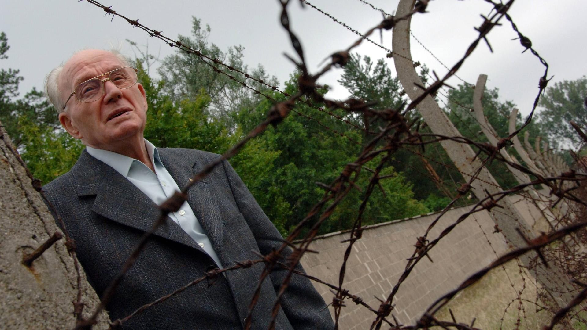 Fritz Bringmann (†) in der KZ-Gedenkstätte Sachsenhausen: In Hamburg-Bergedorf ist eine Straße nach ihm benannt.