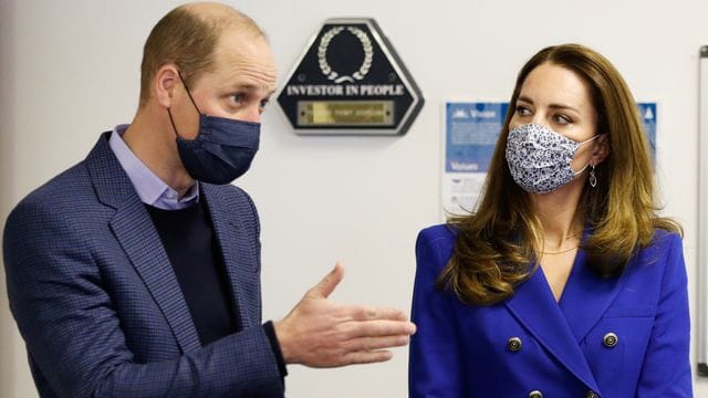 Prinz William und Herzogin Kate beim Besuch des Sozialzentrums Turning Point Scotland. Prinz William und Herzogin Kate beim Besuch des Sozialzentrums Turning Point Scotland.
