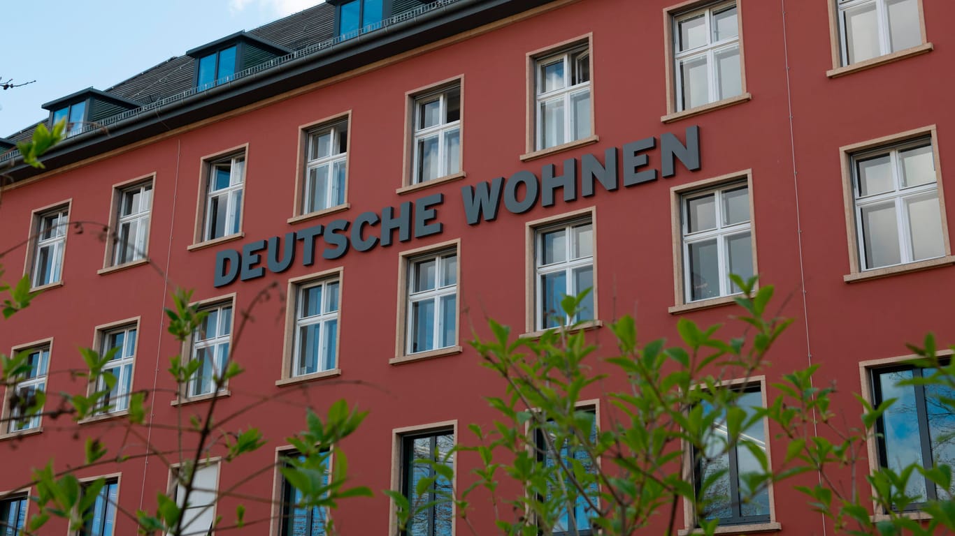 Die Deutsche-Wohnen-Zentrale in Berlin: Der Konkurrent Vonovia will das Unternehmen kaufen.
