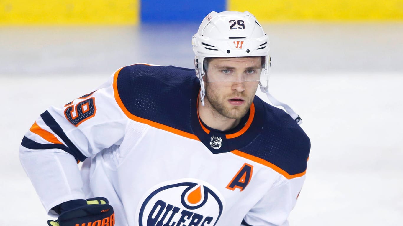 Leon Draisaitl: Der deutsche NHL-Star ist mit den Edmonton Oilers in der ersten Playoff-Runde gescheitert.