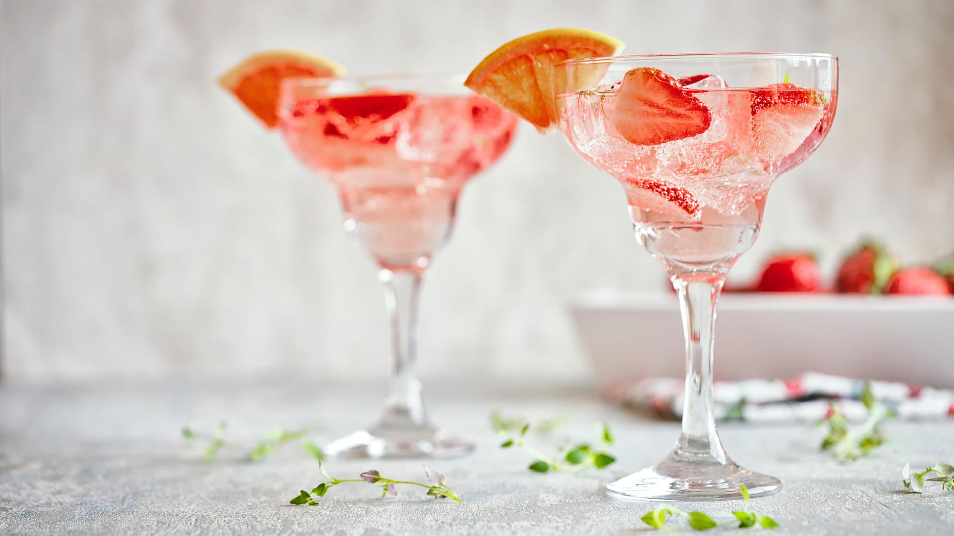 Martini Fiero Spritz: Auch Martini, Prosecco und Sodawasser ergeben einen leckeren Drink.