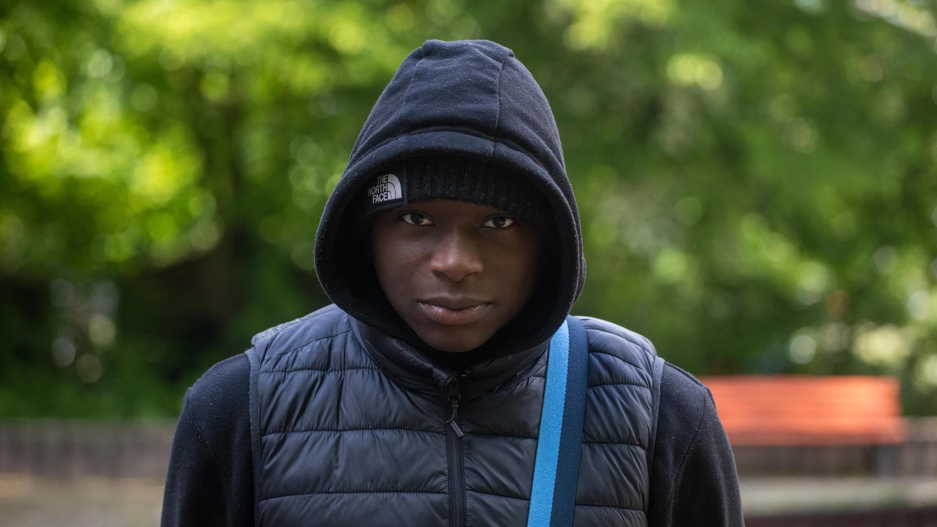 David (18): Er spielt Fußball im Verein, doch das Training kann derzeit nicht stattfinden.