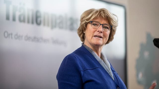 Monika Grütters (CDU) möchte mehr Interesse von Jugendlichen an Museen fördern. Monika Grütters (CDU) möchte mehr Interesse von Jugendlichen an Museen fördern.