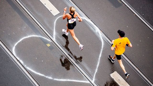 Jede Sportlerin und jeder Sportler hat einen optimalen Trainingspuls, der sich berechnen lässt.