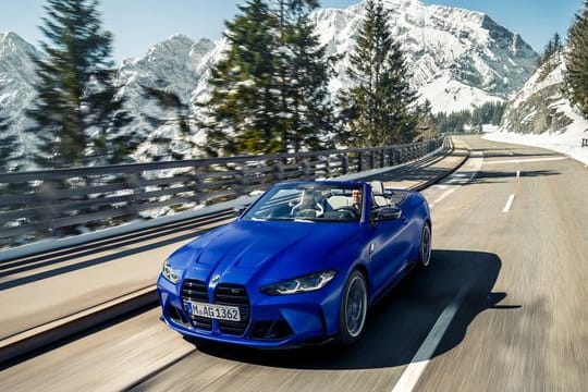 BMW Cabrio: Das Modell besticht unter anderem mit markanten Nüstern auf der Motorhaube und größeren Lufteinlässen.