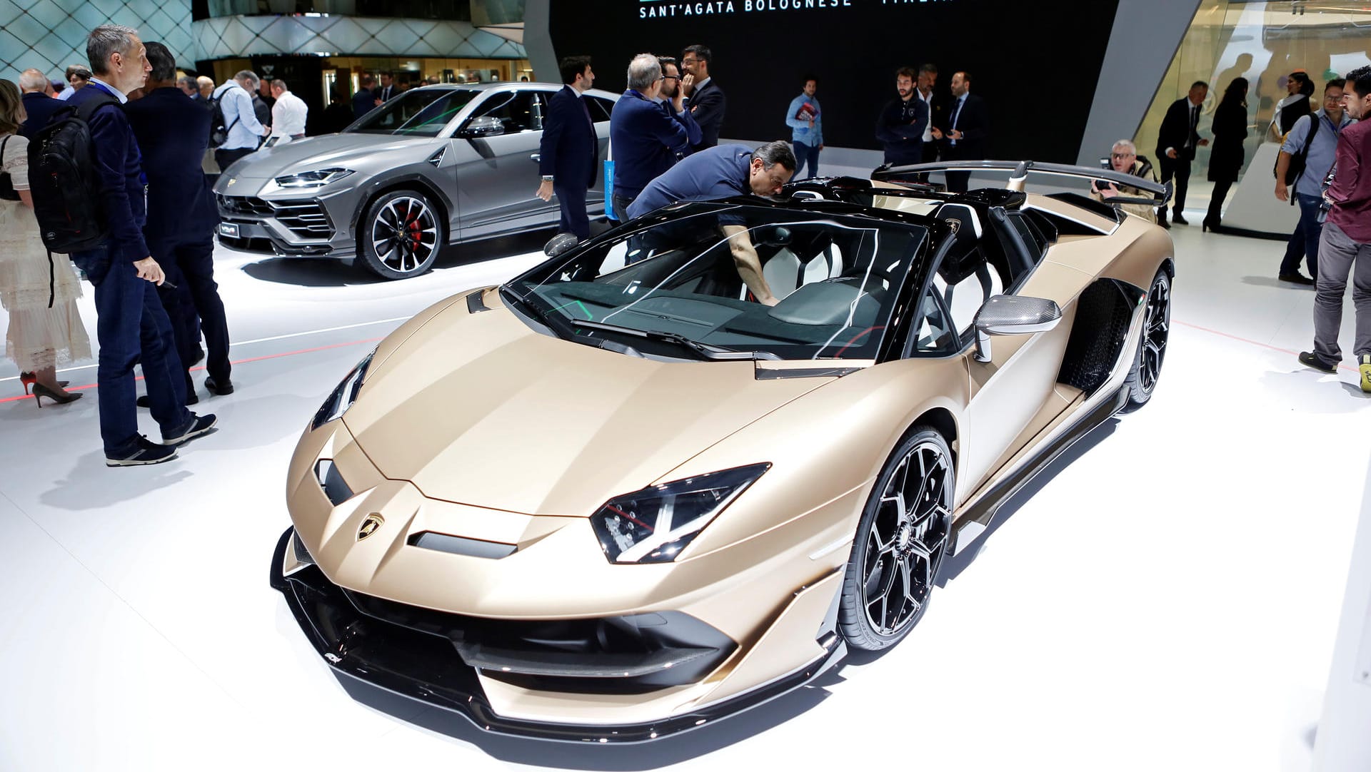 Ein Lamborghini Aventador SVJ Roadster: Die Marke soll Teil des VW-Konzerns bleiben.