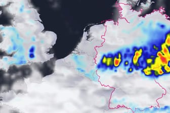 Milderes Wetter in Sicht: Diese Animation zeigt, wo es vor dem Wetterumschwung am Wochenende noch mal so richtig nass wird in Deutschland. Milderes Wetter in Sicht: Diese Animation zeigt, wo es vor dem Wetterumschwung am Wochenende noch mal so richtig nass wird in Deutschland.