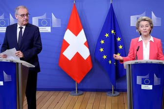 Der Schweizer Präsident Guy Parmelin und EU-Kommissionschefin Ursula von der Leyen: Beide Seiten konnten sich nicht auf ein neues Abkommen einigen (Archivfoto).