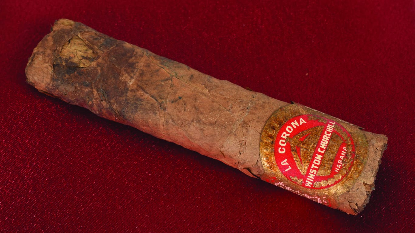 Ein Zigarrenstummel des ehemaligen britischen Premiers Winston Churchill: Für mehrere tausend Pfund wechselte die aufgerauchte Zigarre ihren Besitzer.