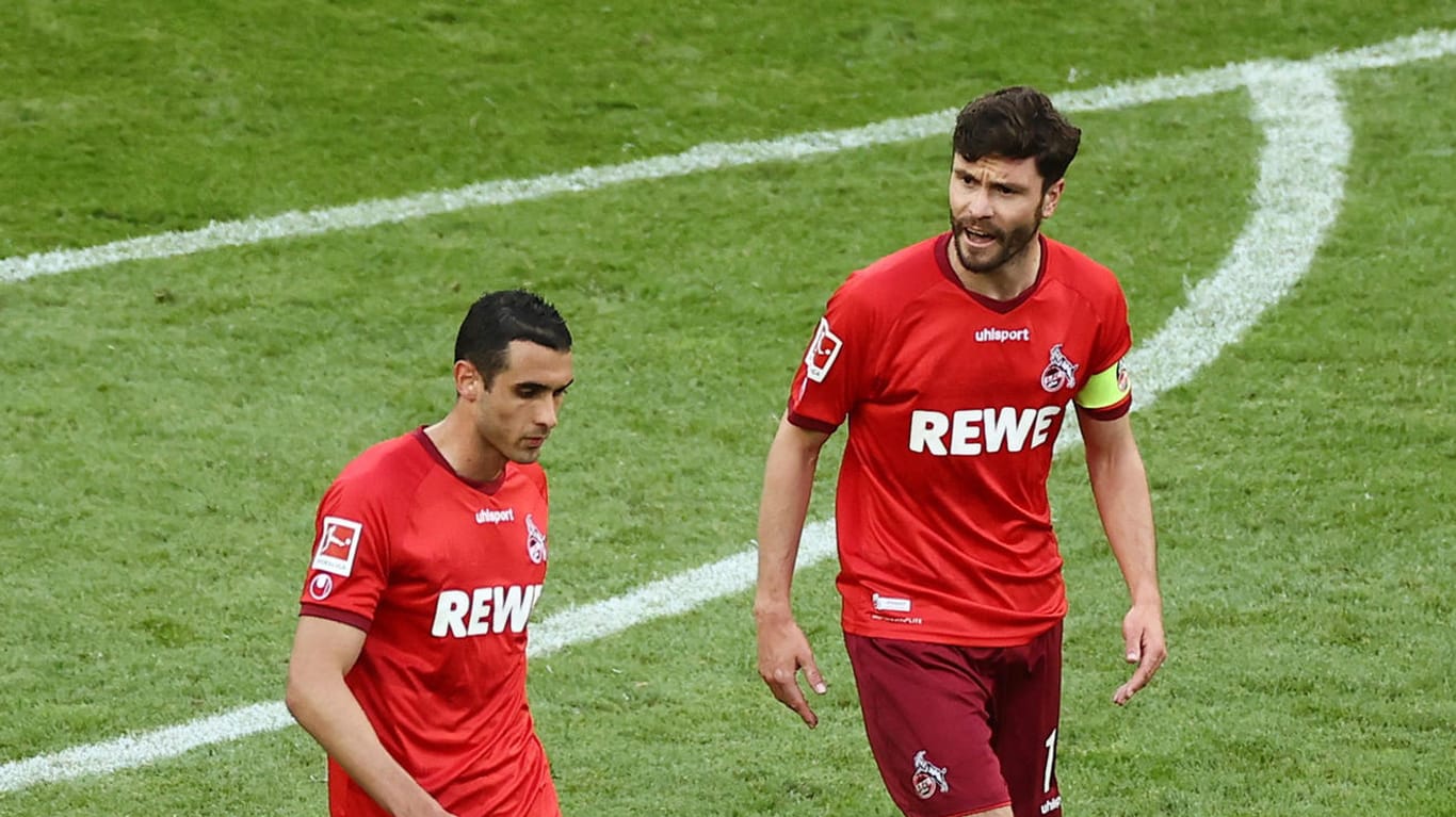 Jonas Hector (r., hier mit Teamkollege Ellyes Skhiri): Der Kölner war nach dem 0:1 gegen Kiel mächtig angefressen.