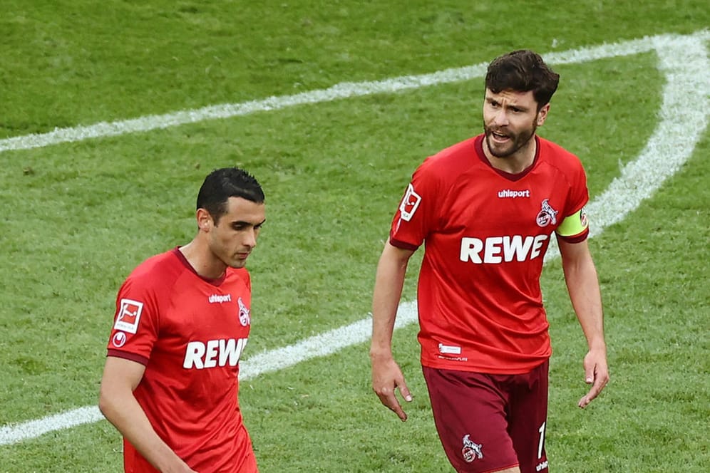 Jonas Hector (r., hier mit Teamkollege Ellyes Skhiri): Der Kölner war nach dem 0:1 gegen Kiel mächtig angefressen.
