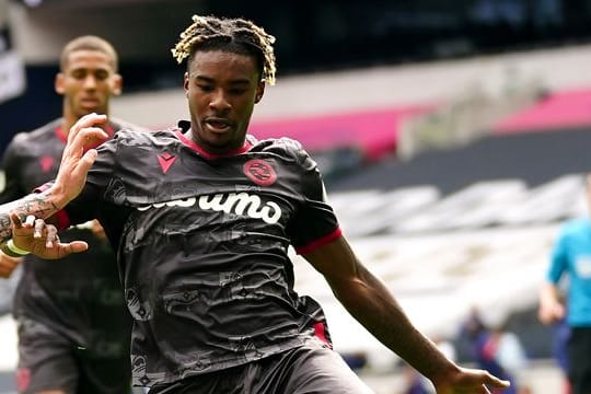 Omar Richards kommt vom FC Reading zum FC Bayern München.