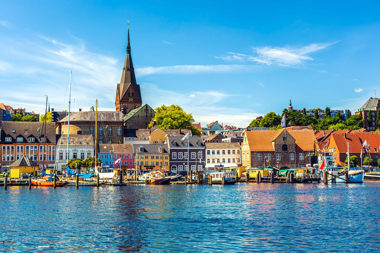 Schleswig-Holstein: Die älteste und die jüngste Gemeinde befinden sich in dem Bundesland.