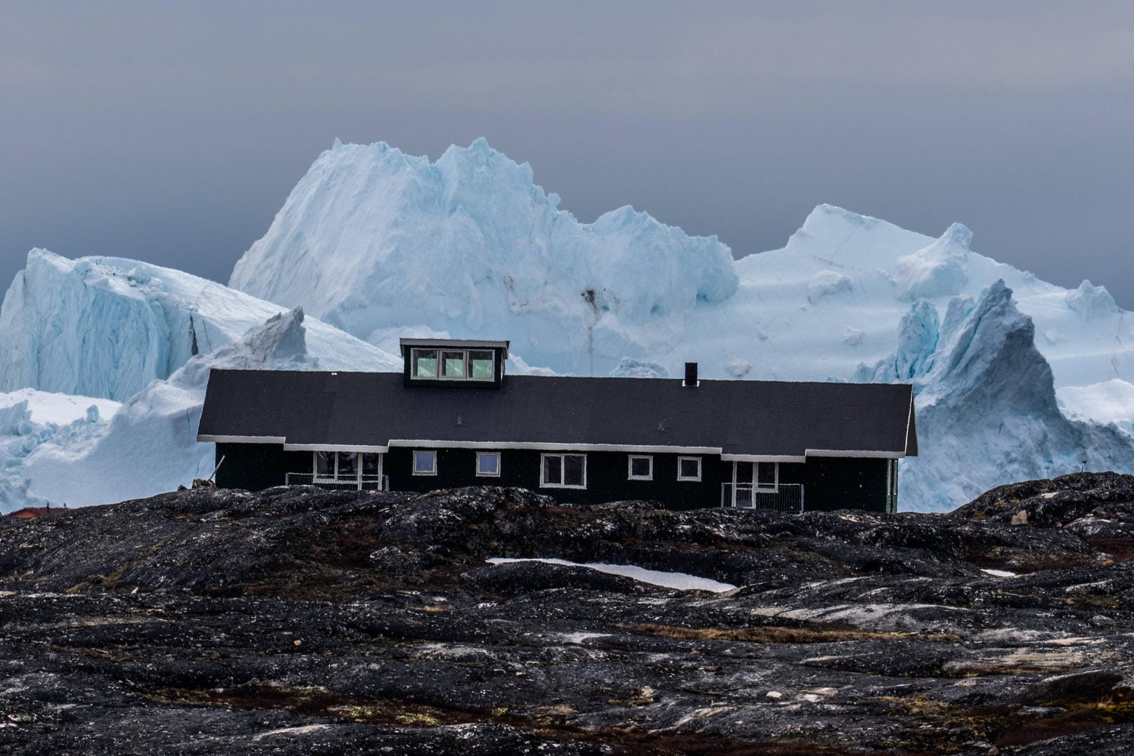 Eisberge in der Nähe des Orts Ilulisat in Grönland: Die Region hat mit den schmelzenden Eisbergen in den vergangenen Jahren immer stärker zu kämpfen.