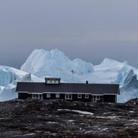 Eisberge in der Nähe des Orts Ilulisat in Grönland: Die Region hat mit den schmelzenden Eisbergen in den vergangenen Jahren immer stärker zu kämpfen.