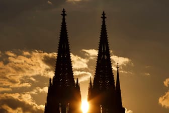 Kölner Dom (Archivbild): Das Erzbistum Köln befindet sich weiterhin in einer Krise.