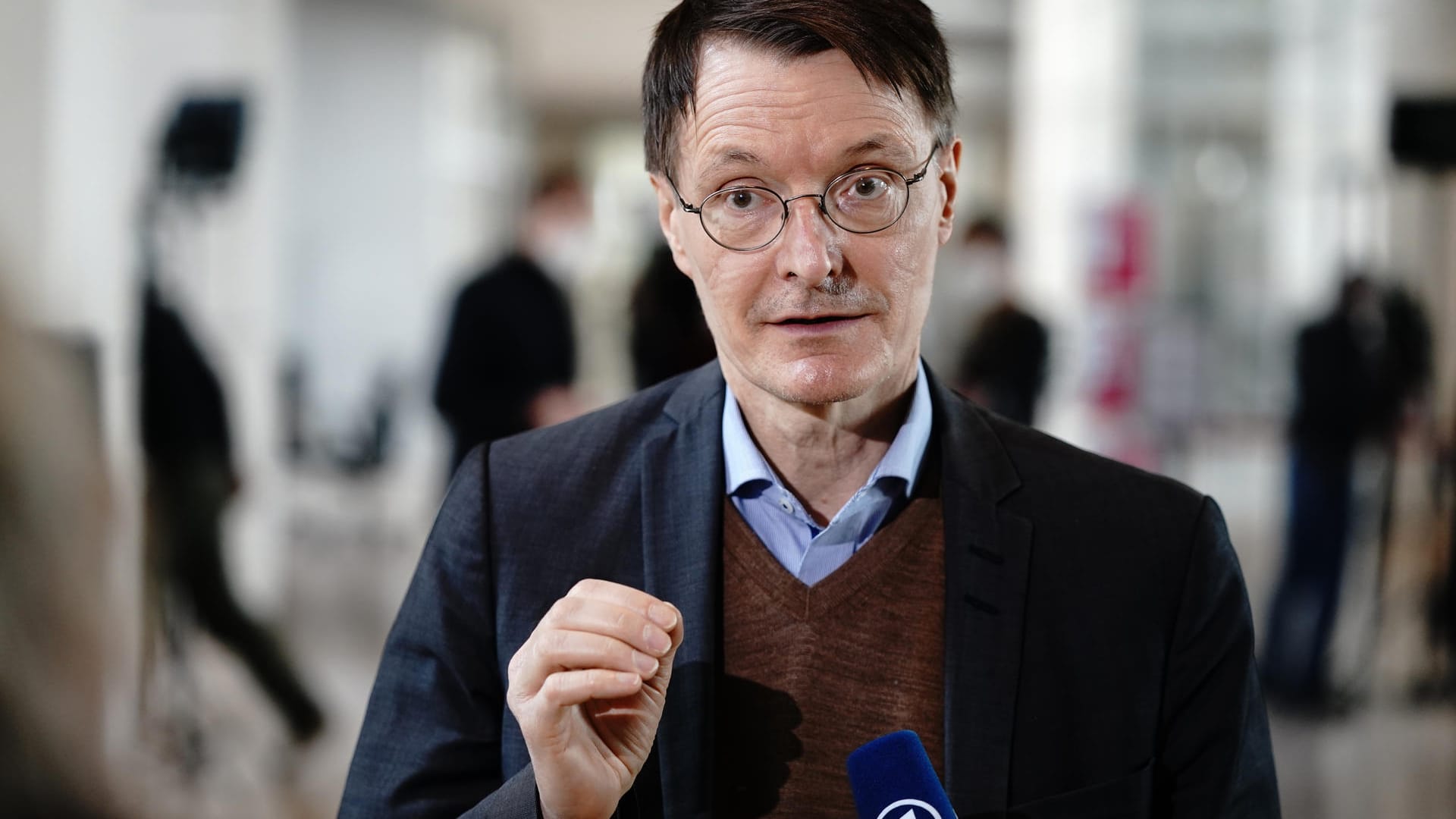 Karl Lauterbach, SPD-Gesundheitsexperte: Er zieht nun Bund und Länder in die Verantwortung. Karl Lauterbach, SPD-Gesundheitsexperte: Er zieht nun Bund und Länder in die Verantwortung.