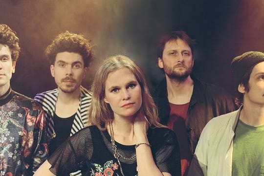 Die Band Dota mit Sängerin Dota (Dorothea) Kehr (m.