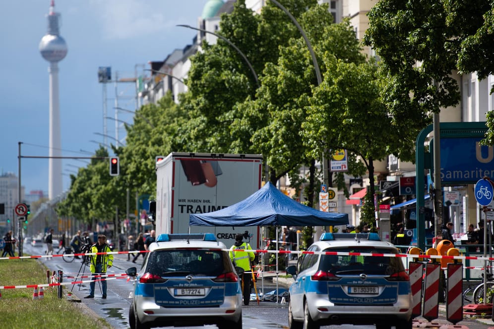 Die Unfallstelle in Berlin: Hier war eine Radfahrerin tödlich verletzt worden.