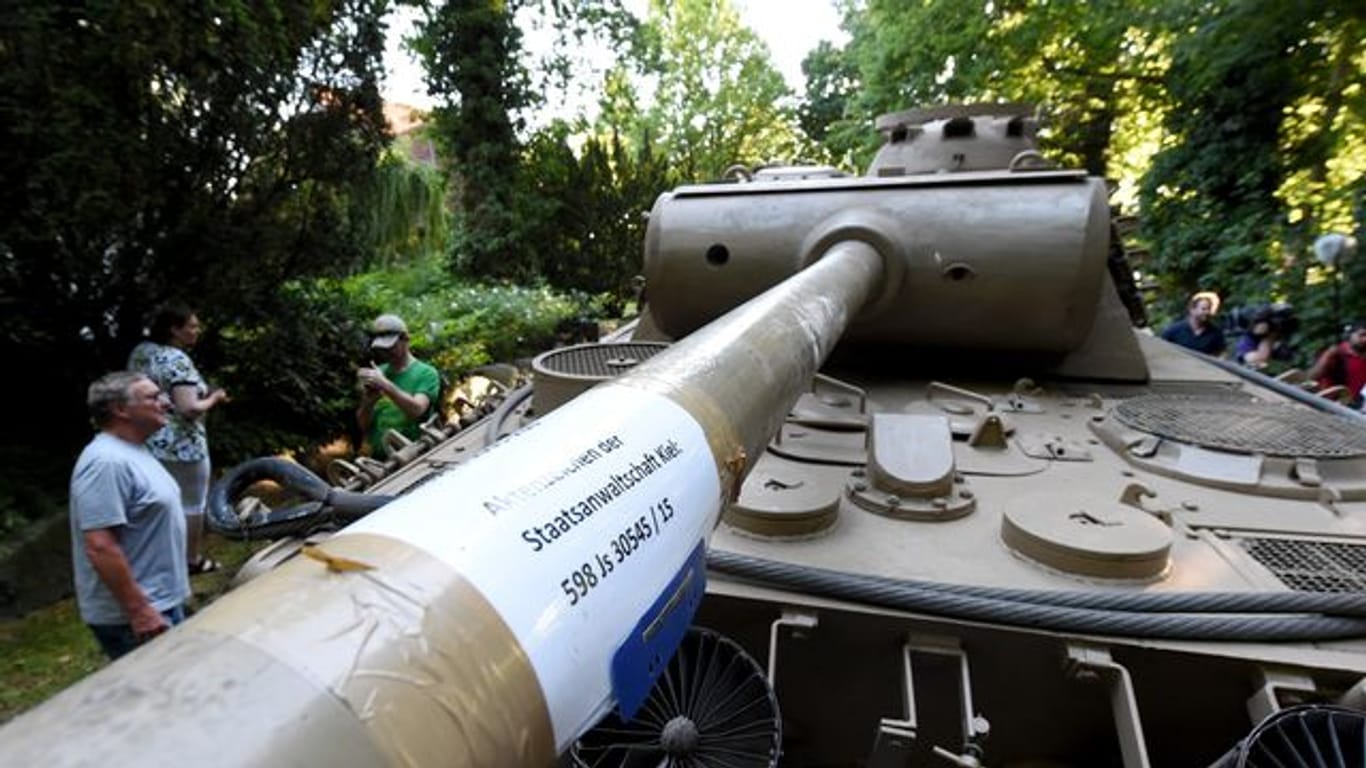 Ein "Panther" Kampfpanzer steht in Heikendorf