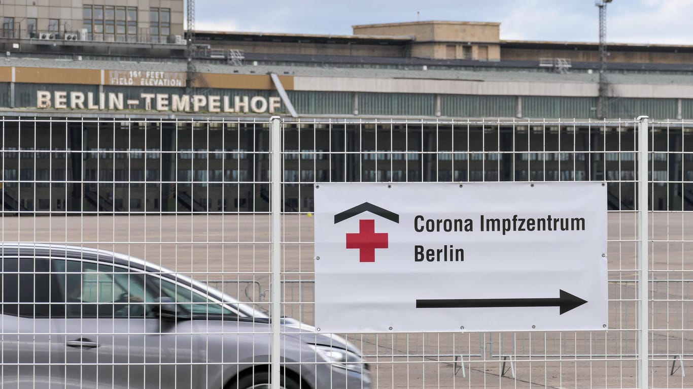 Corona-Impfzentrum Flughafen Tempelhof: Am 29. Mai startet hier der Feldversuch für den digitalen Impfpass.