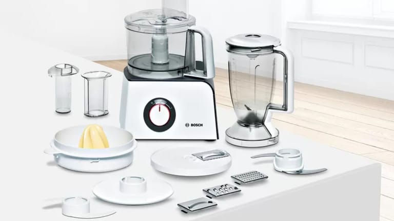 Die Bosch MCM4100 Kompakt-Küchenmaschine ist heute bei Amazon zum halben Preis erhältlich.