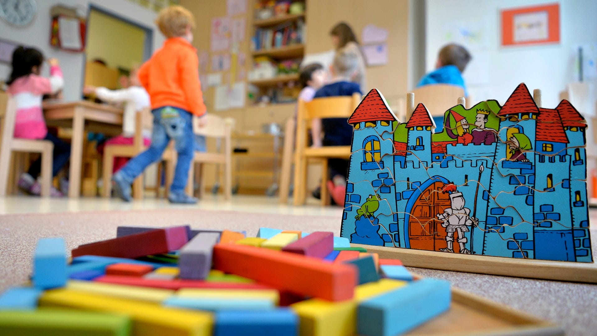 Kinderfrühförderung in der Kita: Die Eltern des hochbegabten Mädchens haben jetzt eine eigene Vorschule für sie aufgebaut.