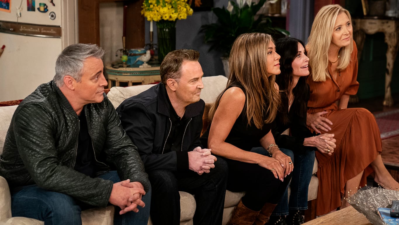 "Friends"-Reunion: Matthew Perry, Jennifer Aniston, Courteney Cox und Lisa Kudrow in einer Szene des neuen Specials.