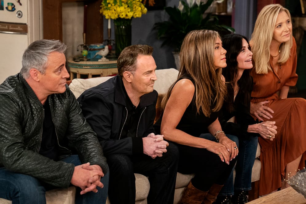 "Friends"-Reunion: Matthew Perry, Jennifer Aniston, Courteney Cox und Lisa Kudrow in einer Szene des neuen Specials.