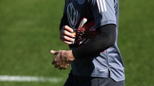 Manuel Neuer freut sich auf Hansi Flick als Nationaltrainer.