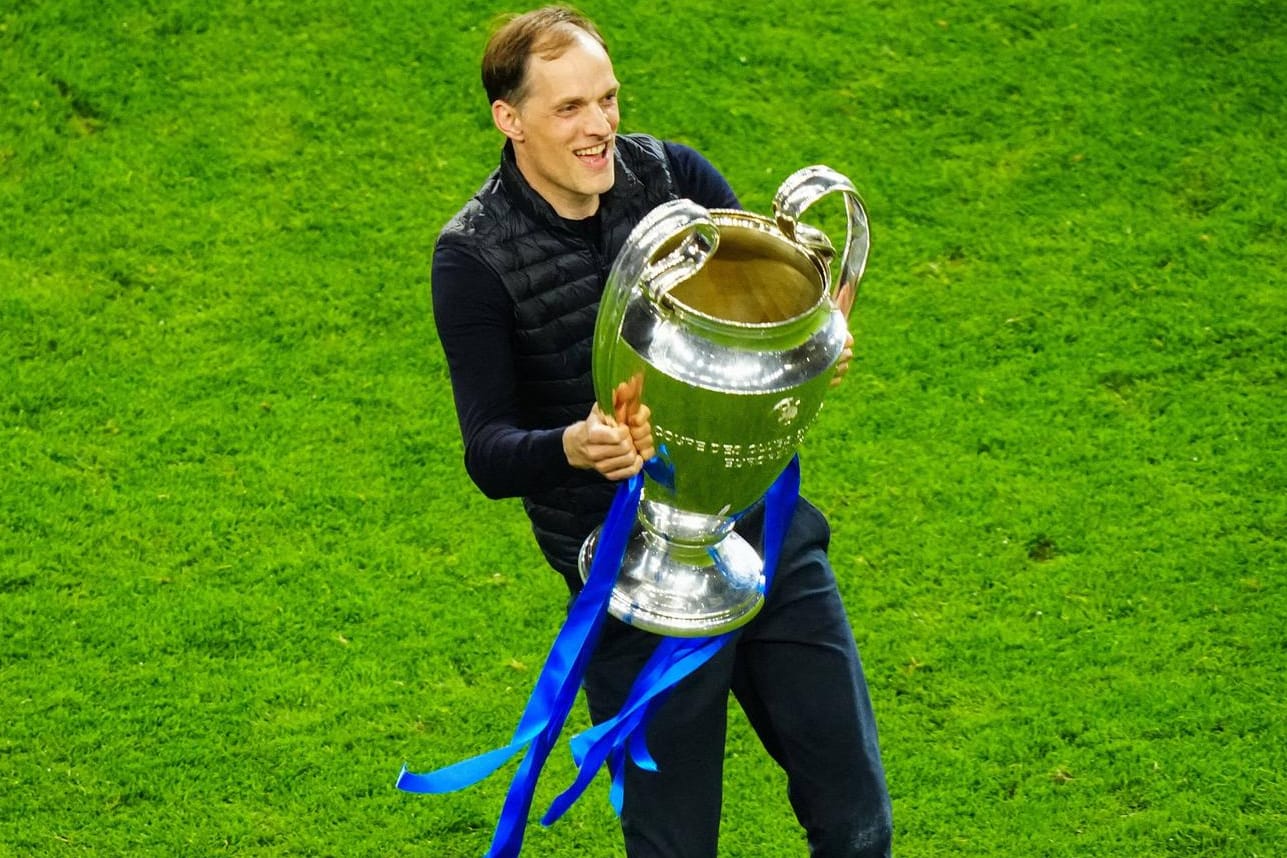 Am Ziel: Thomas Tuchel mit dem Champions-League-Pokal.