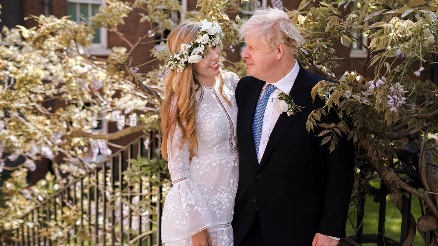 Boris Johnson: Der britische Premierminister und Carrie Johnson im Garten von Downing Street Nr. 10 nach ihrer Hochzeit am 29. Mai 2021.