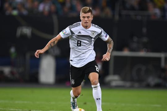Toni Kroos war an Corona erkrankt und durfte erst nach Ablauf einer häuslichen Quarantäne nach Österreich reisen.