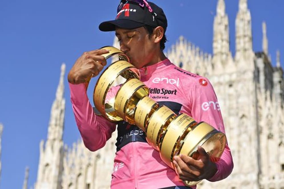 Egan Bernal wird nach seinem Giro-Sieg in der Heimat gefeiert.