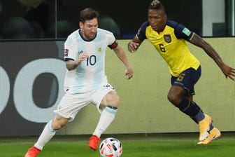 Zweiter Copa-Gastgeber abgesprungen: Superstar Lionel Messi (M.) im Argentinien-Trikot.