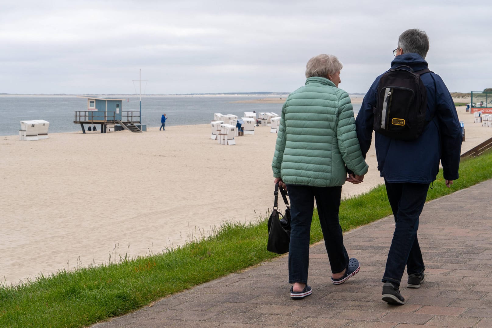 Rentnerpaar auf Sylt: Für heutige Rentner hat das Urteil kaum Auswirkungen.