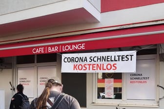 Eine Lokalität ist ein ein Corona-Schnelltestzentrum umgewandelt worden (Symbolbild): In Berlin wurden seit Beginn der Testoffensive mehr als fünf Millionen Bürgertests gemeldet.