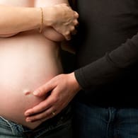"Anfassen darf nur der Papa": Schwangere Frauen müssen sich nicht von jedem den Bauch betatschen lassen.