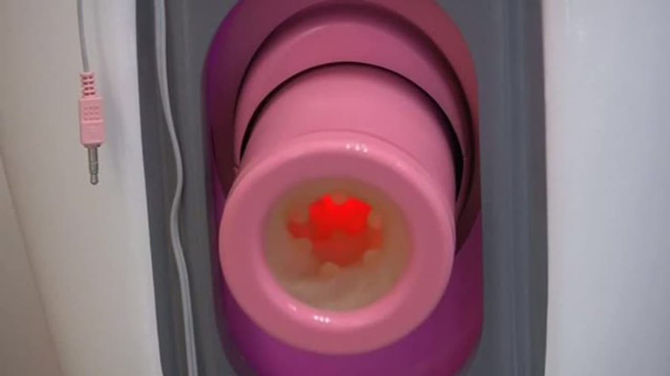 Gewöhnungsbedürftige Maschine soll das Sammeln von Spermien erleichtern (Screenshot: Reuters)