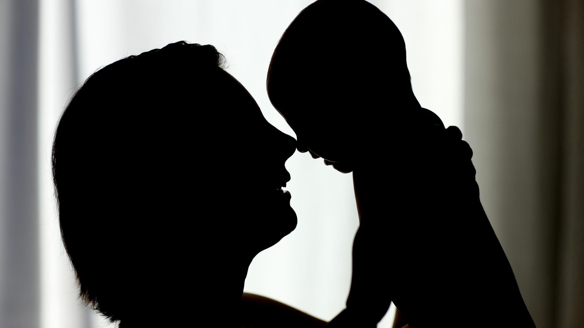 Krebs und Kinderwunsch: Inzwischen gibt es für junge Krebspatienten gute Chancen, trotzdem Kinder zu bekommen. Krebs und Kinderwunsch: Inzwischen gibt es für junge Krebspatienten gute Chancen, trotzdem Kinder zu bekommen.