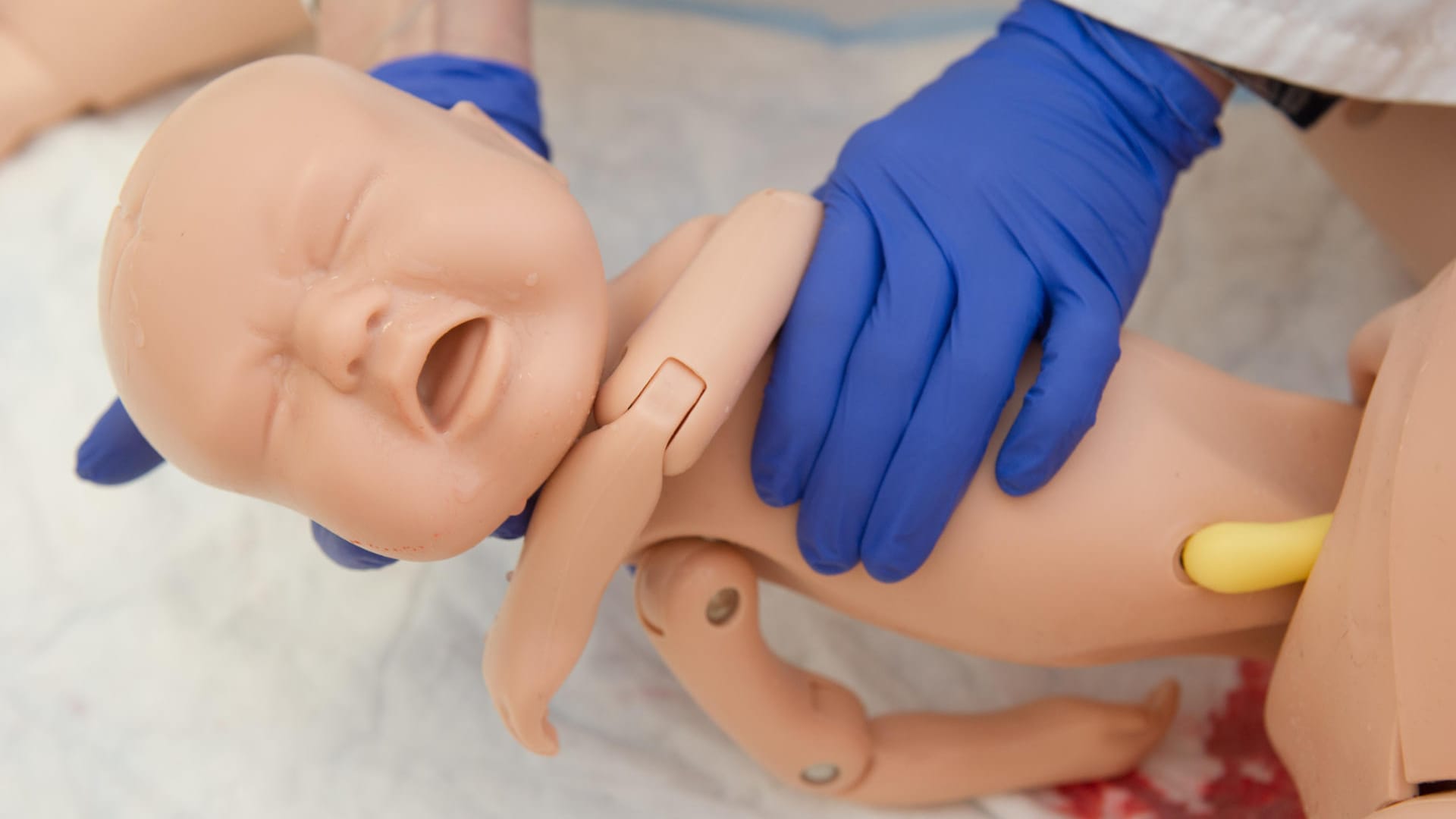 Geburt: Neben einer normalen Geburt könnten an der "SimMom" auch Komplikationen trainiert werden. Geburt: Neben einer normalen Geburt könnten an der "SimMom" auch Komplikationen trainiert werden.