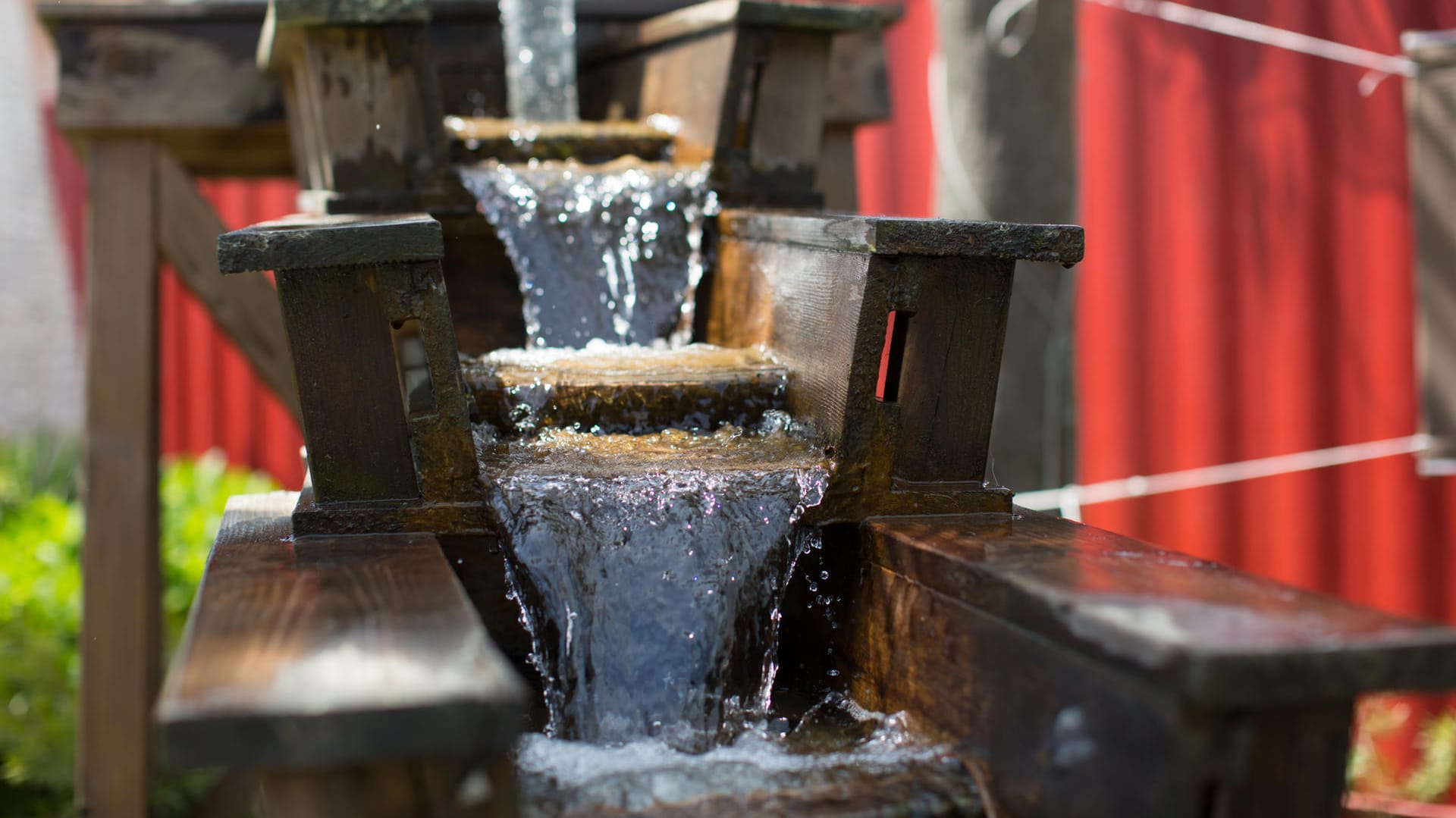 Wasserfall mit Regenwasser