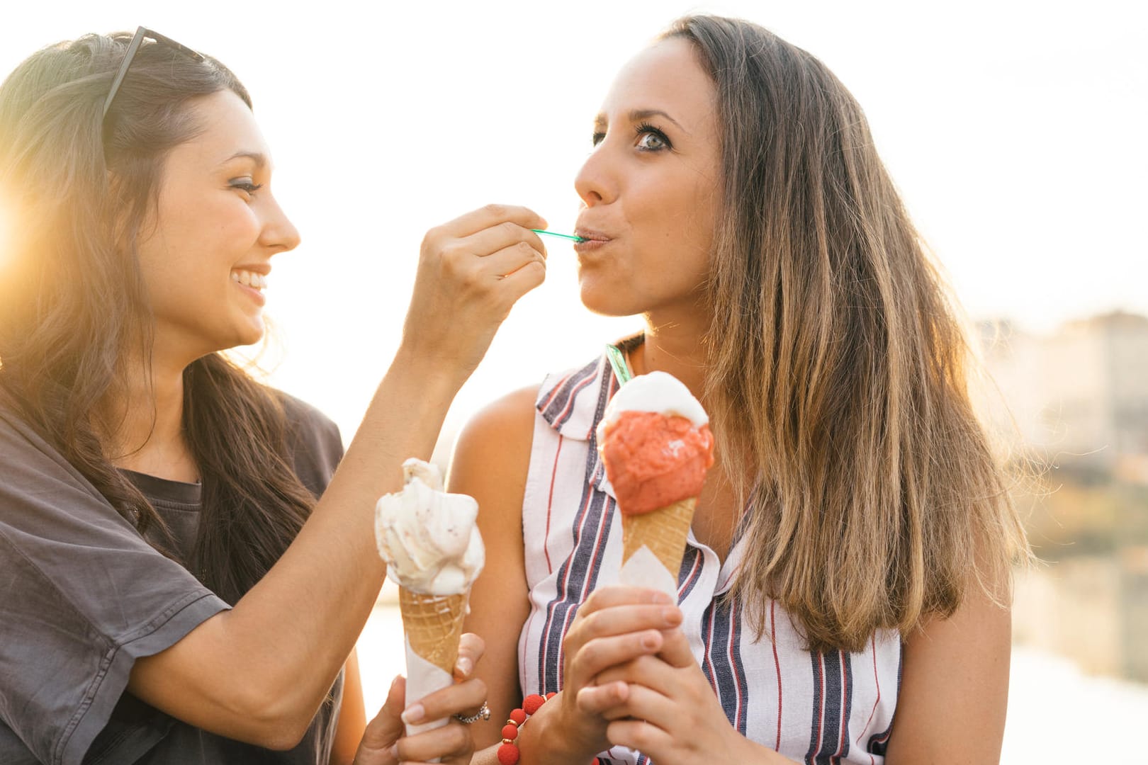 Eis im Sommer: Wir verraten, in welchen Eisdielen es in Deutschland besonders gut schmeckt.