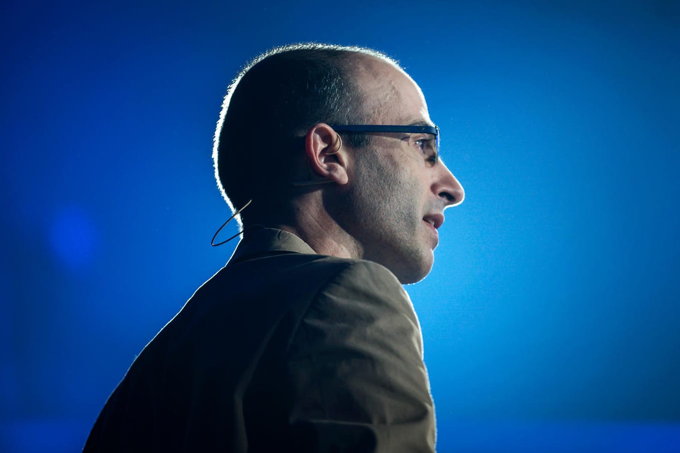 Yuval Noah Harari: Das Coronavirus ist eine große, aber nicht die einzige Gefahr, die uns derzeit droht, sagt der israelische Historiker im t-online-Gespräch.