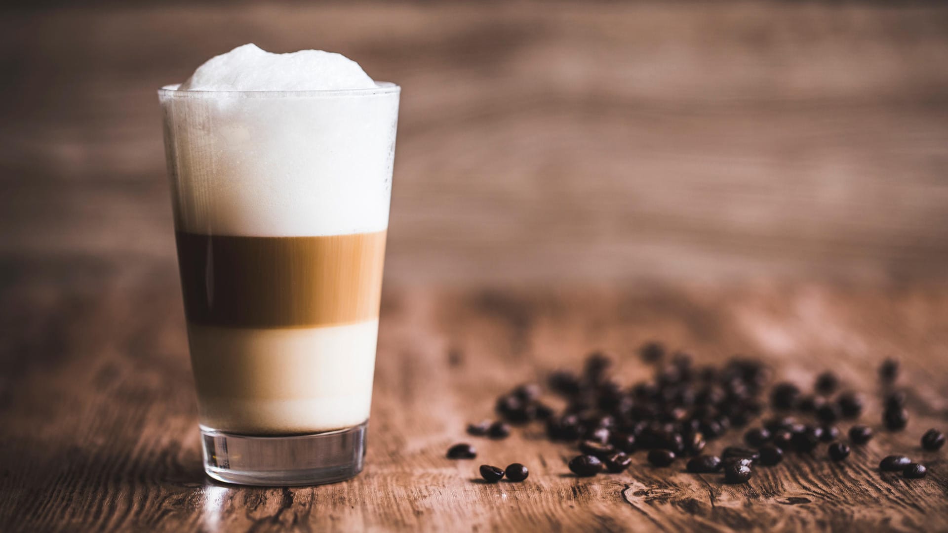 Latte Macchiato: Das Heißgetränk besteht aus mehreren Schichten.