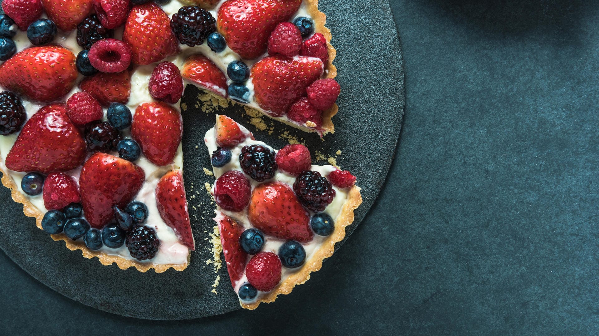 Obstkuchen: Beim Obstbelag können Sie Ihrer Phantasie freien Lauf lassen.